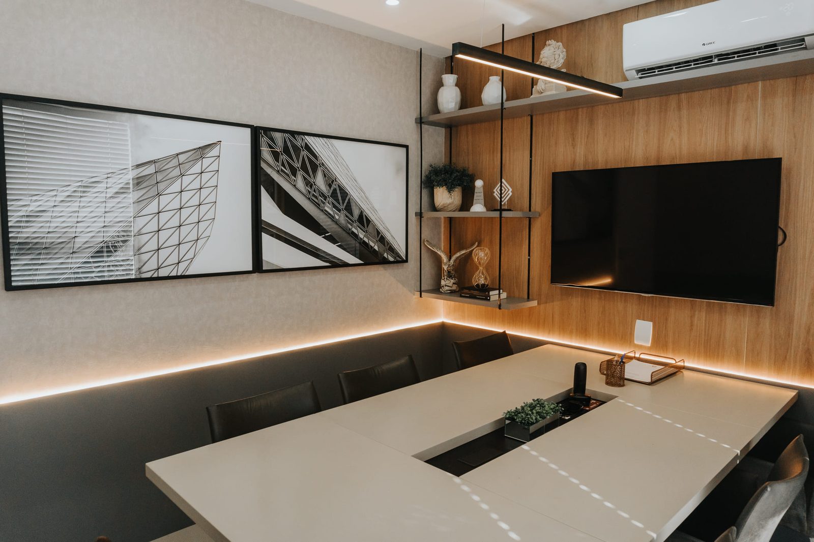 Sala de reunião do escritório da Cardoso Advocacia